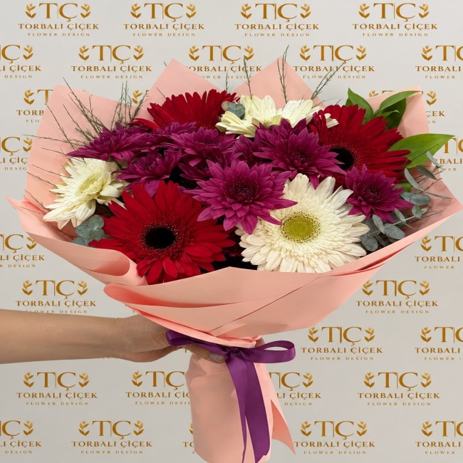 Gerbera Ve Renk Papatya Buketi