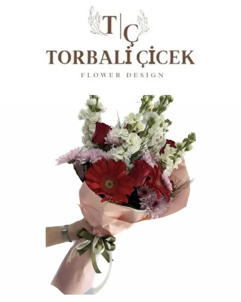 Pembe Ambalajlı Çiçek Buketi